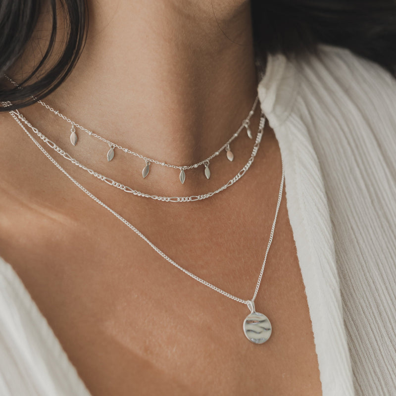 Isla Circle Necklace - Silver